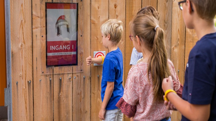 Entree Fort Vertier Kinderen op de Veluwe in 