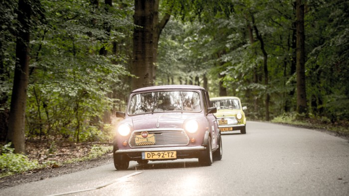 Mini Cooper op de Veluwe in 