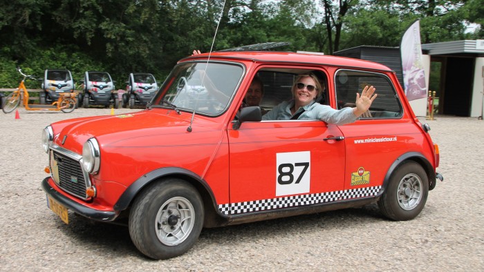 Mini Cooper op de Veluwe in 