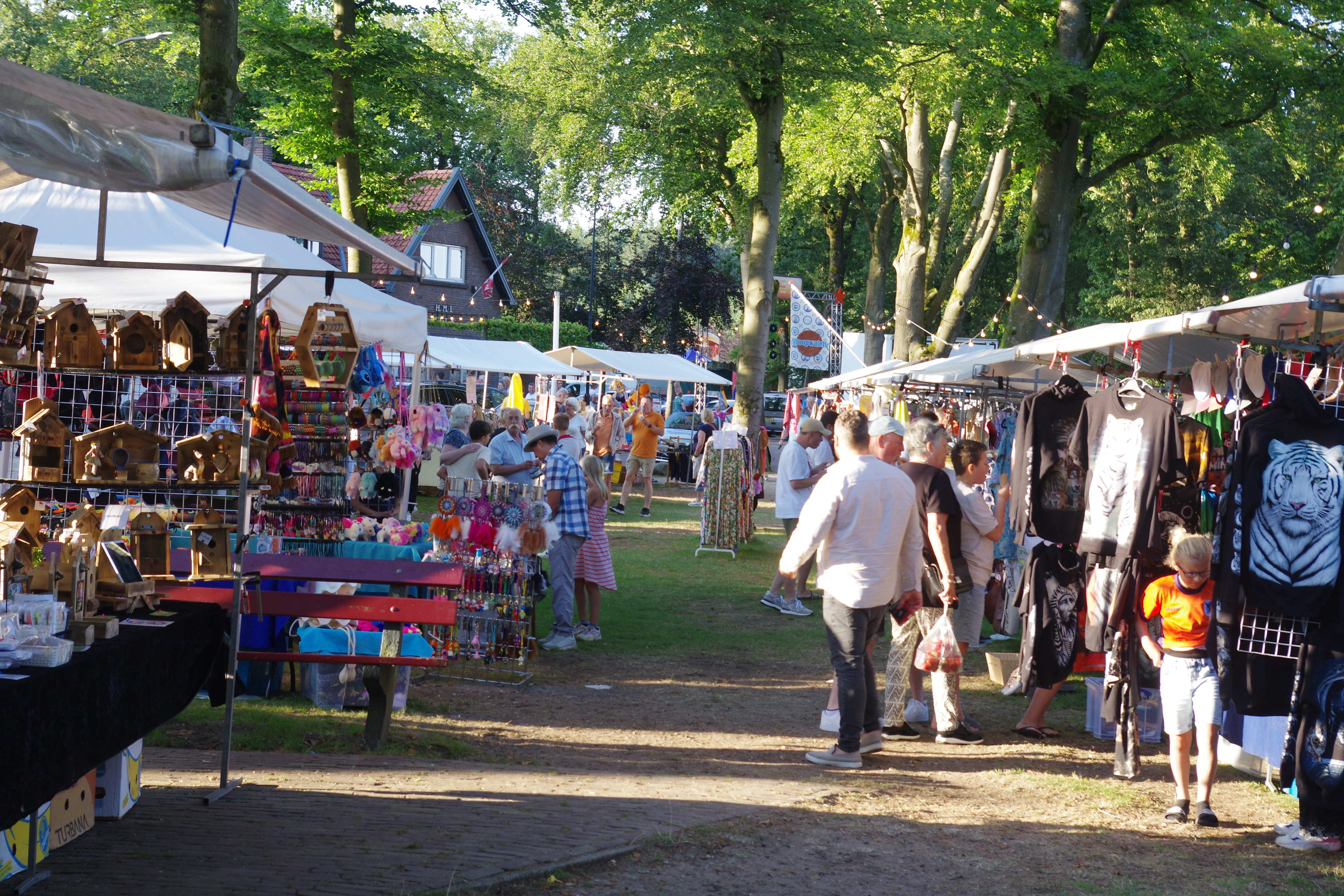 Braderie Hoenderloo